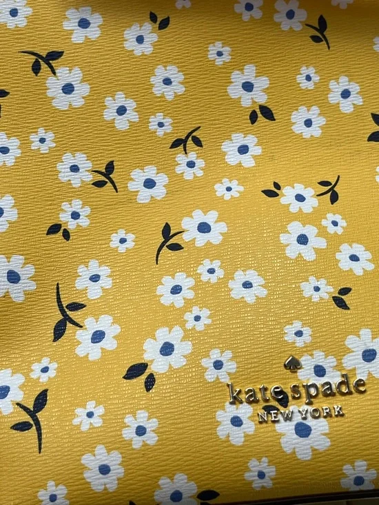 Kate Spade Darcy bucket bag and wallet
Yellow floral - Picture 10 of 10